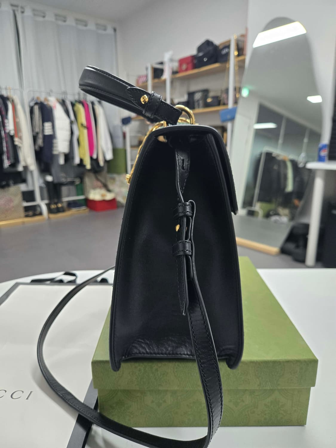 [50%세일] 구찌 실비 미디엄 탑핸들백 상품이미지3