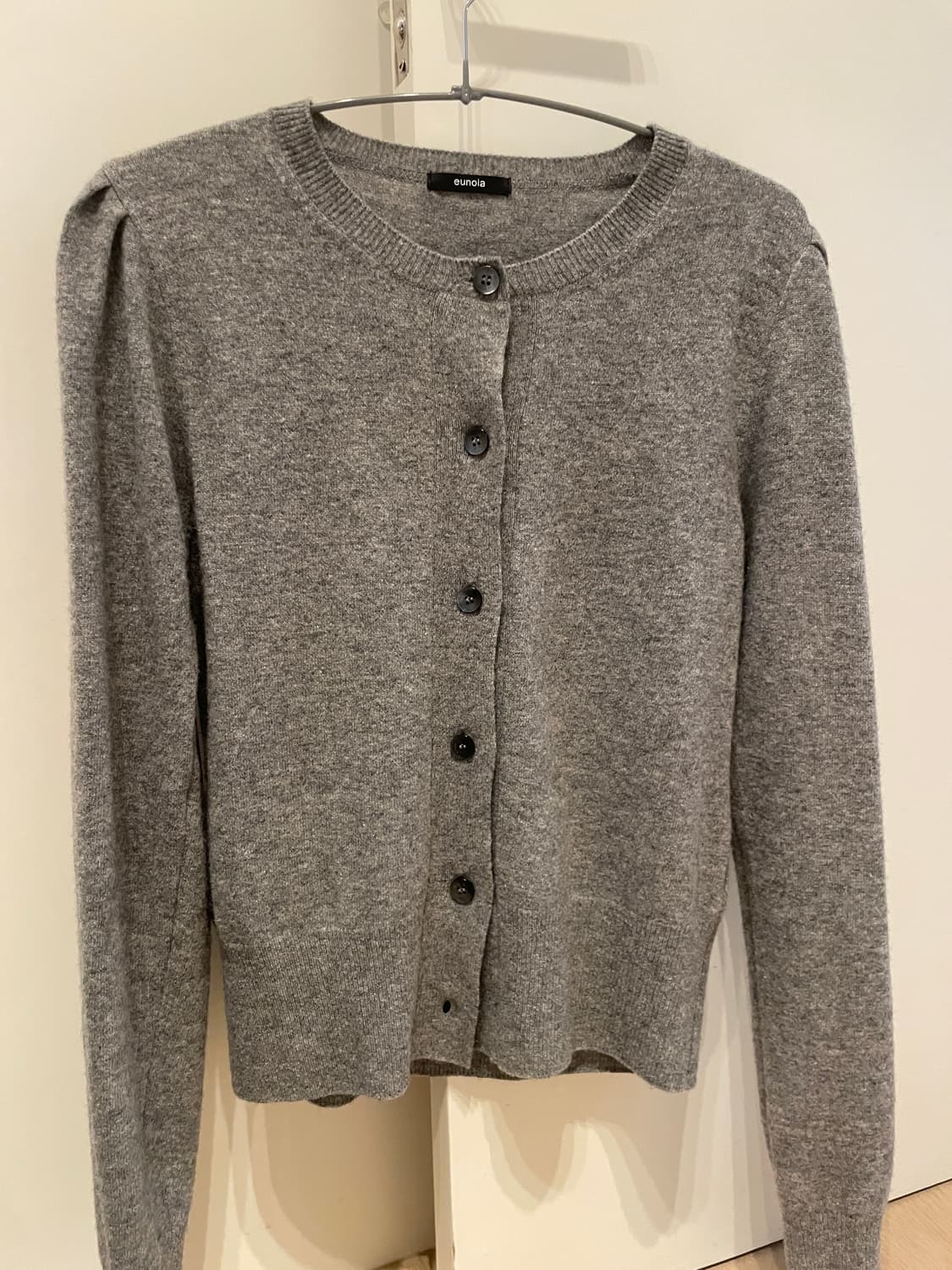 유노이아 베이직 퍼프 가디건 상품이미지6