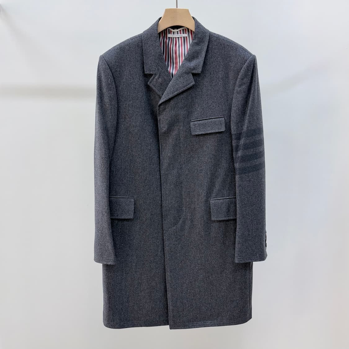 [S+급/2] 톰브라운 사선완장 울 체스터필드 오버 코트 그레이 상품이미지1