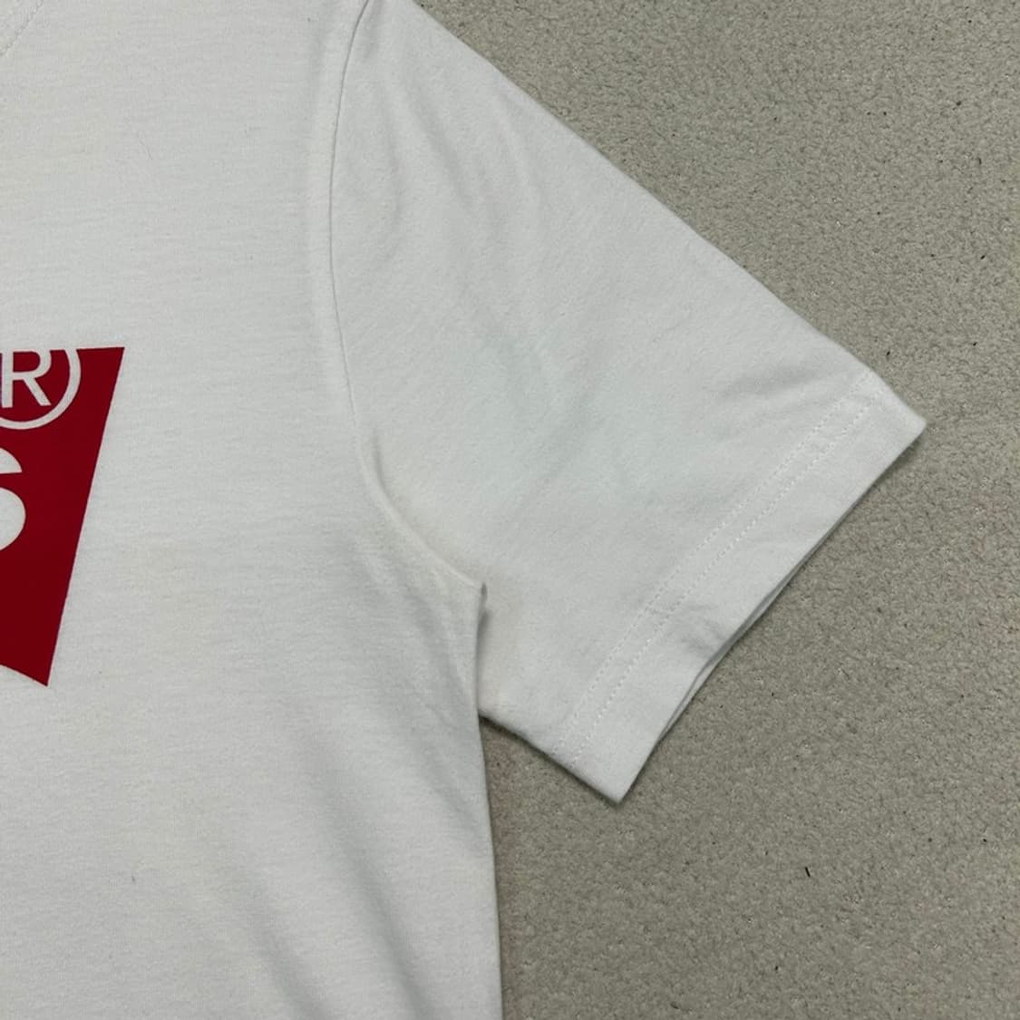LEVI'S 여성용 스탠다드핏 반팔티 M 상품이미지3