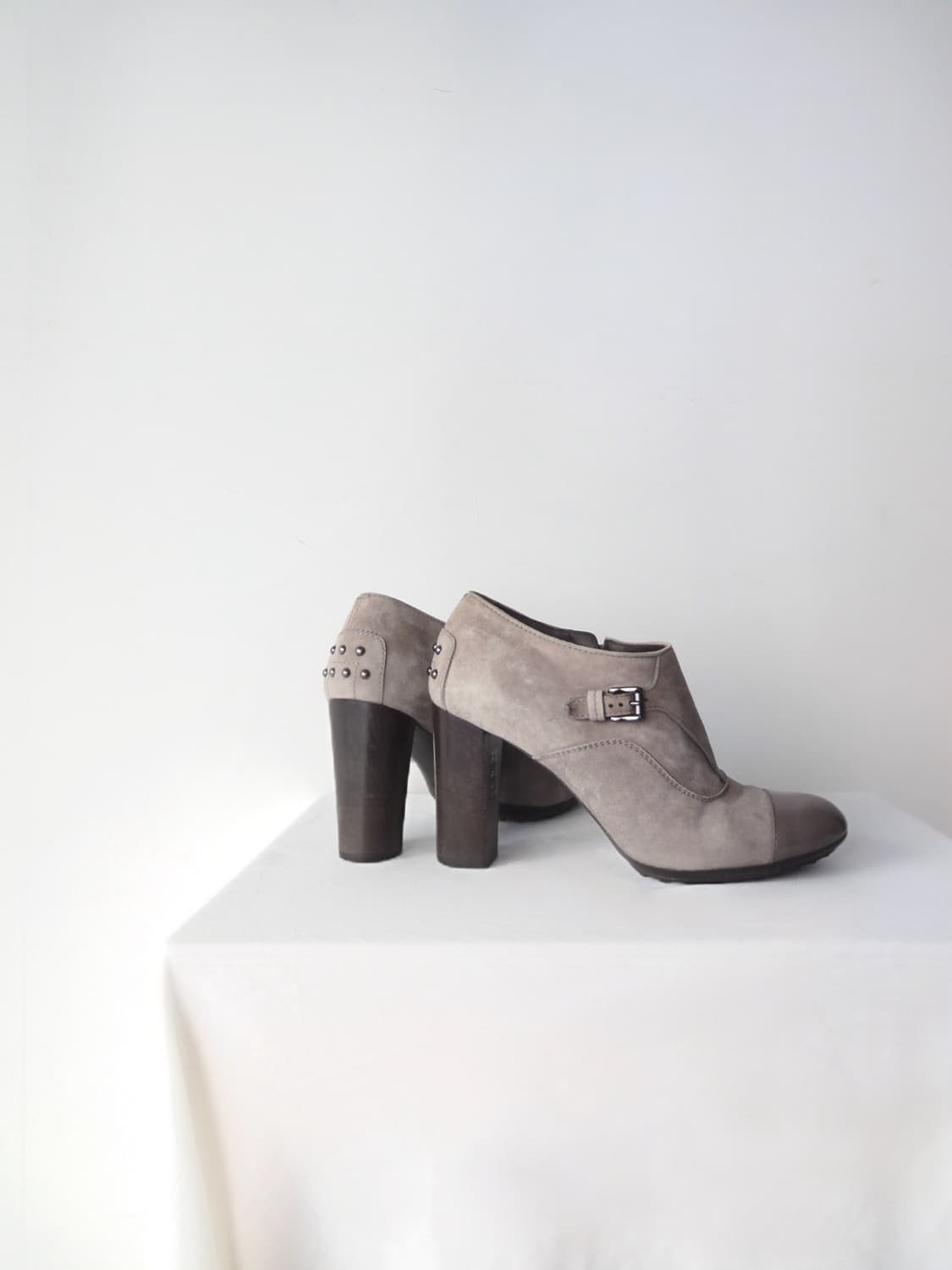 TOD'S stud point leather pump heels 상품이미지1