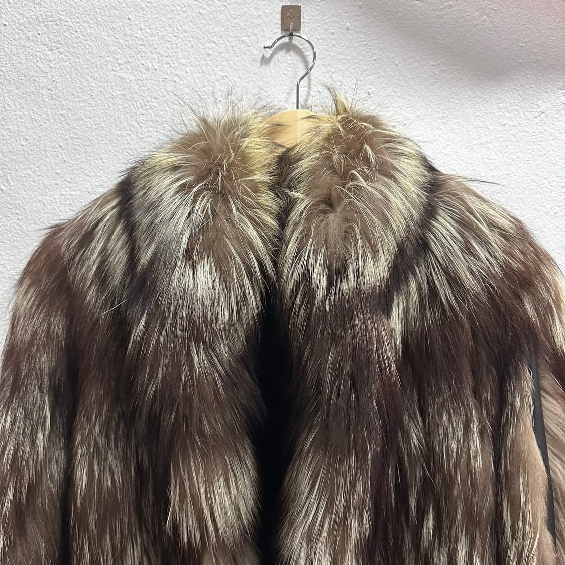 조세핀 브라운 실버 사가폭스 퍼자켓M 상품이미지7