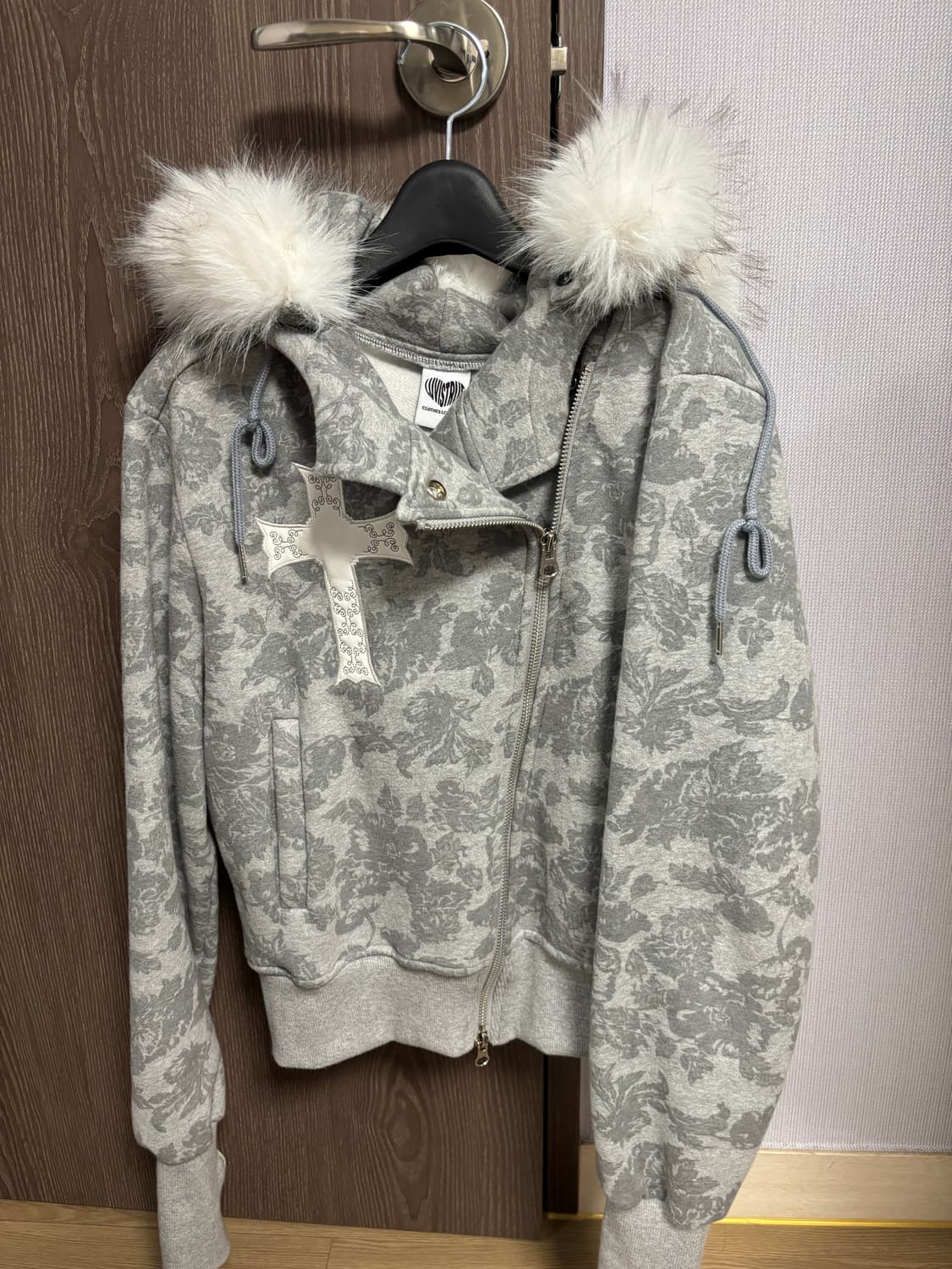 러브이즈트루 퍼 후드집업 상품이미지2