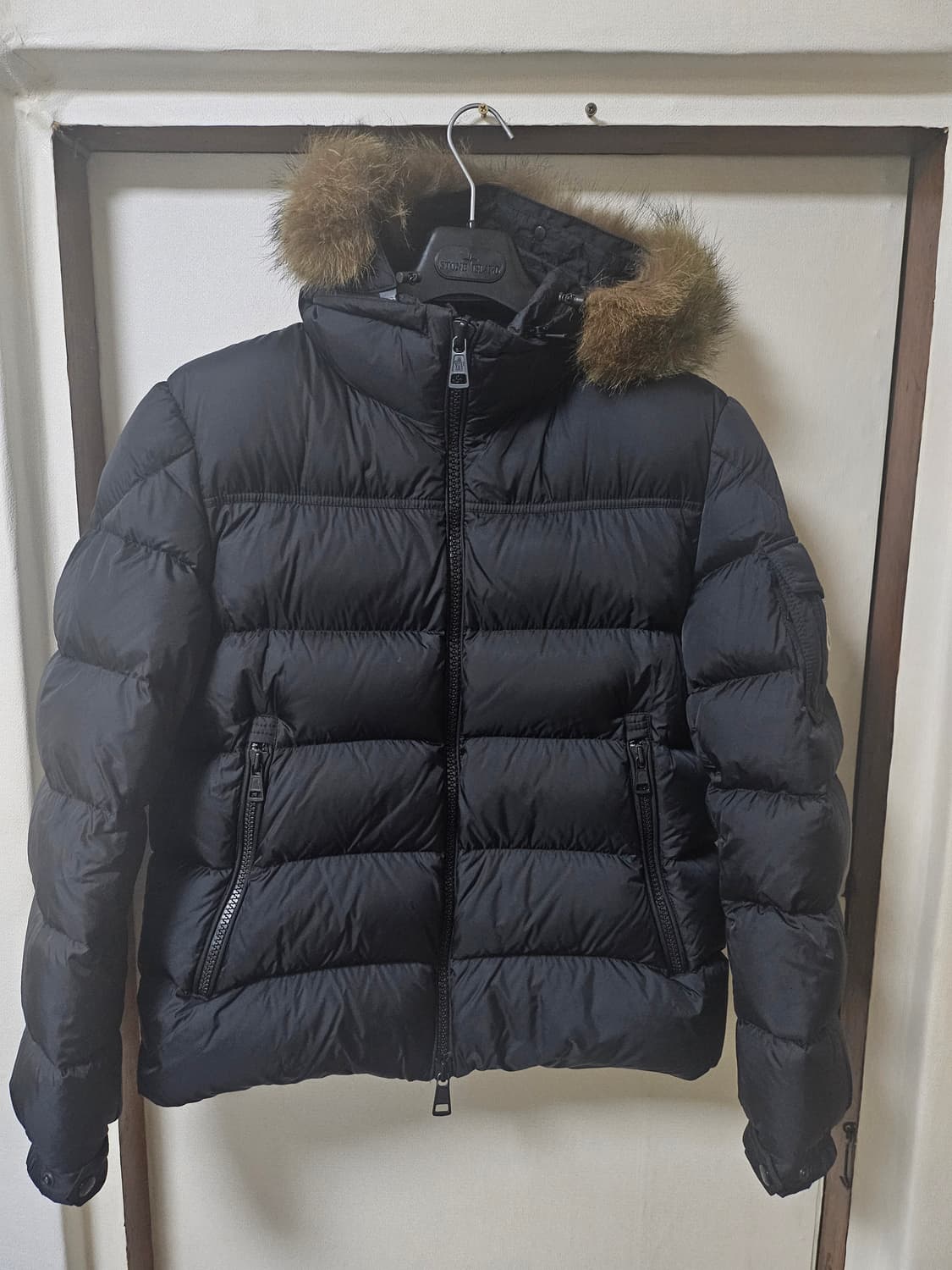 몽클레어 숏 퍼 패딩 2사이즈(95-작은100) 블랙 상품이미지1