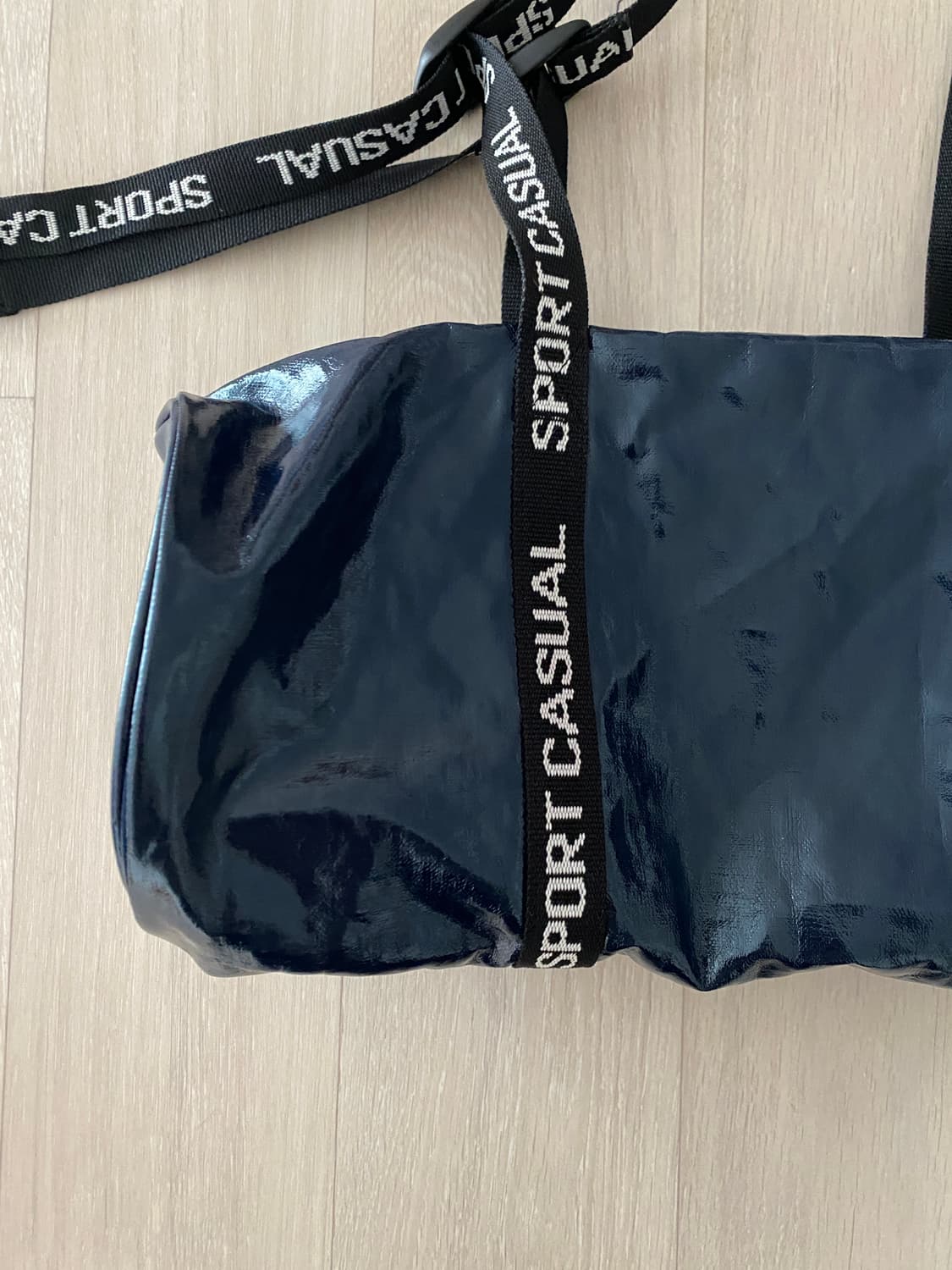 헤리티지플로스 페이턴트 스포츠 짐 백 네이비 상품이미지3