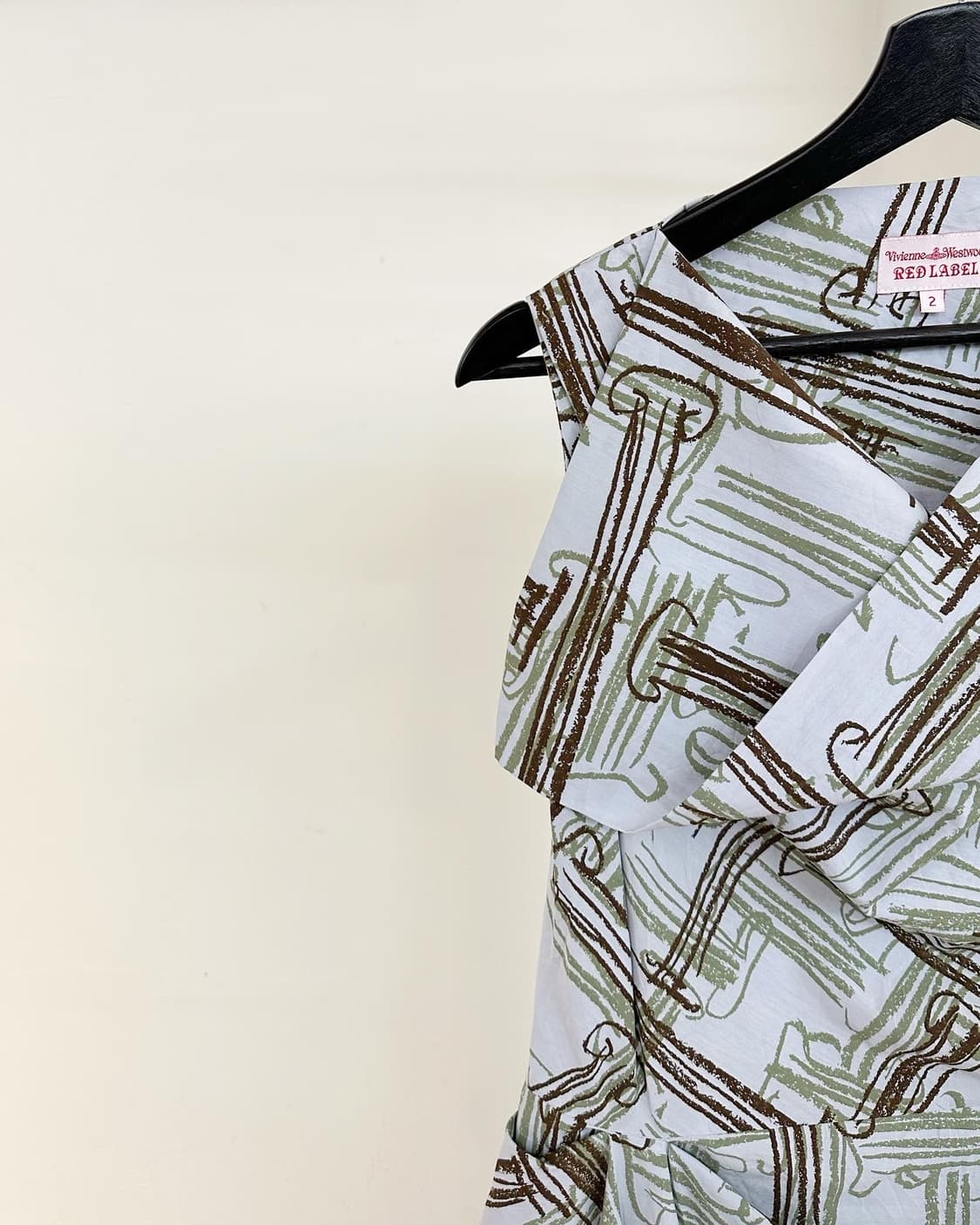 비비안웨스트우드 레드라벨 블루 핀턱 슬리브리스 원피스  상품이미지3