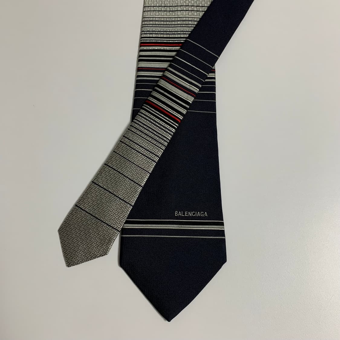 발렌시아가(BALENCIAGA) 명품 클래식 정장넥타이 7.9cm 상품이미지3