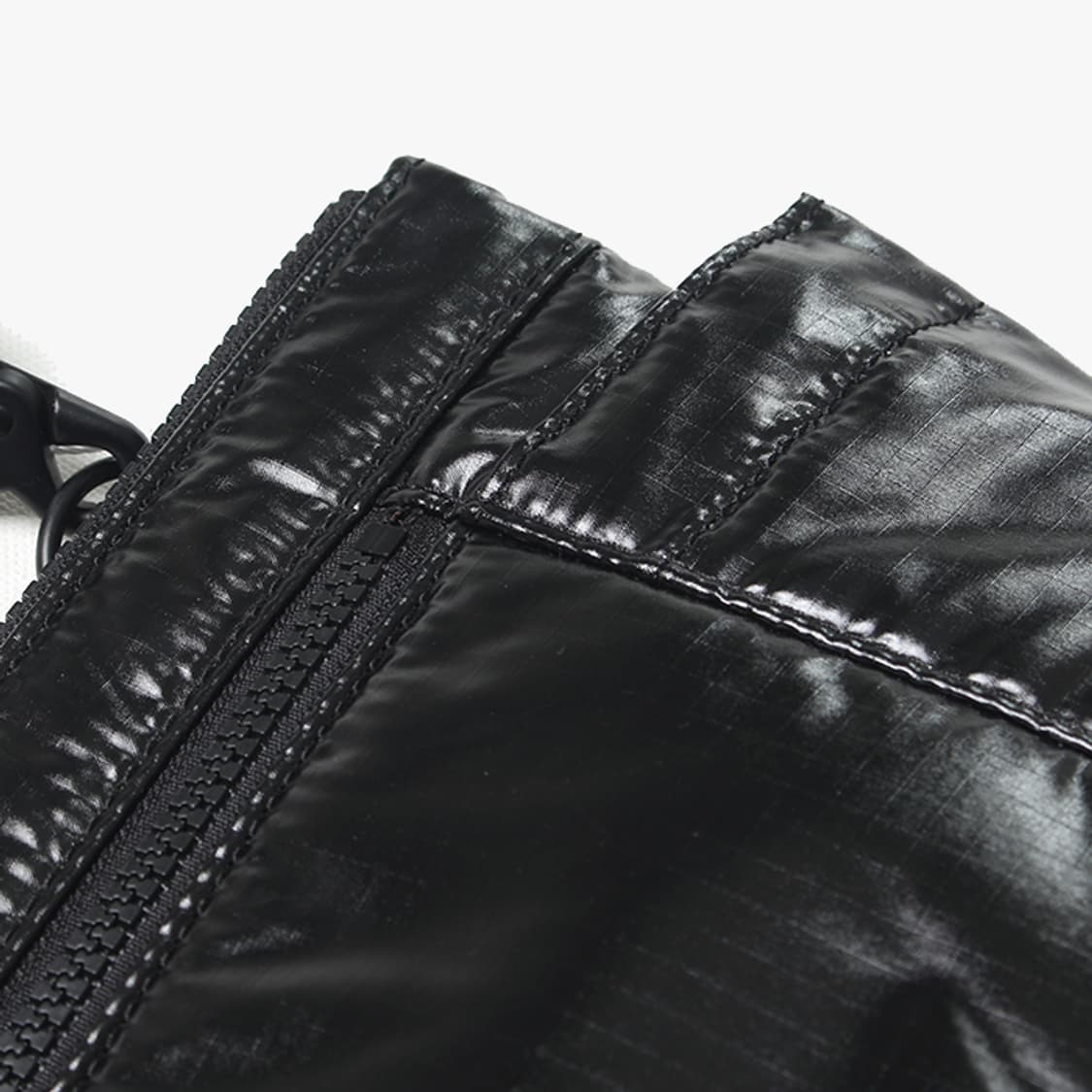  PORTER "Black Coating Shoulder Bag" 상품이미지3