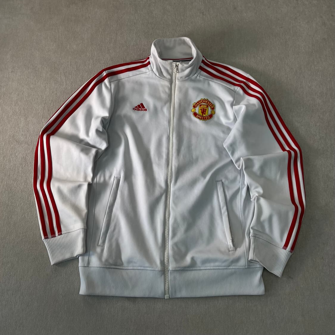 100 아디다스 맨유 흰빨 대장금 트랙탑 져지 상품이미지1