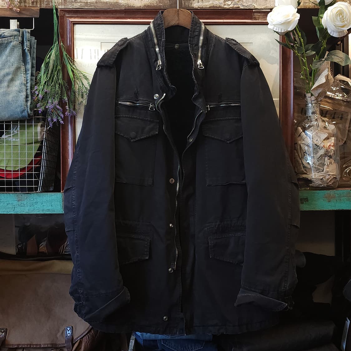 발망 무스탕 밀리터리 필드자켓 블랙 발망 데카르넹 52 상품이미지1