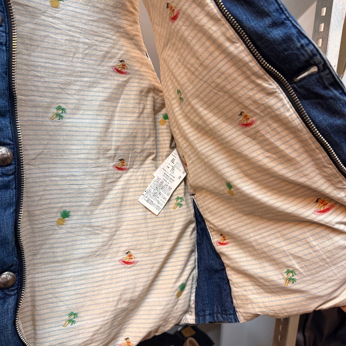 레미 릴리프 빔즈 별주 모델 인디고 소가죽 염색 다운 페더 데님 베스트 상품이미지7