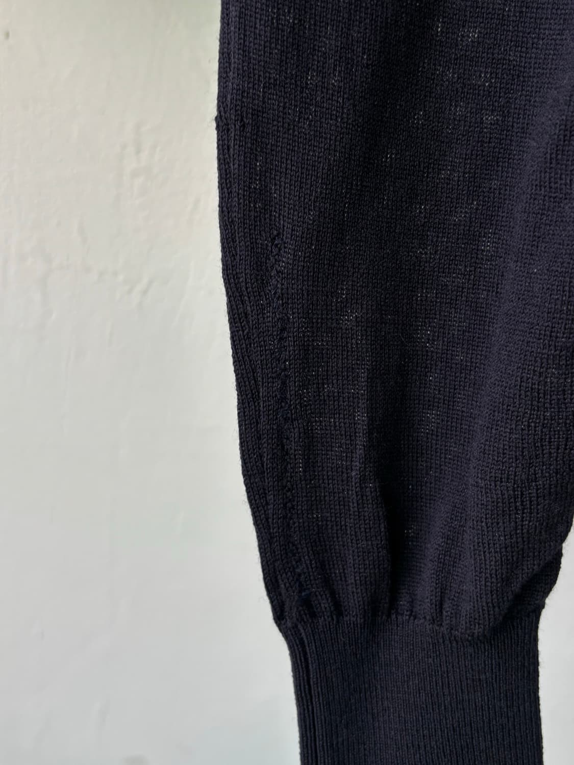 프라다 90s 엑스트라 파인 브이넥 스웨터 상품이미지8