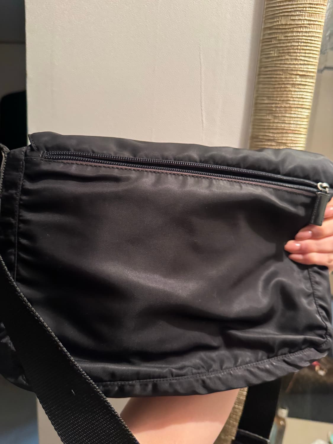 프라다 크로스백 상품이미지2