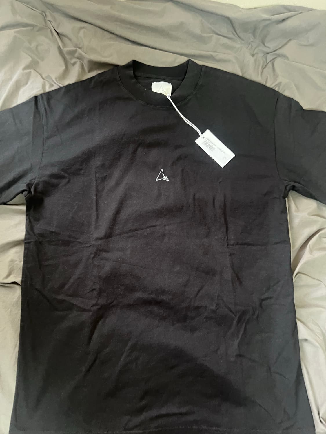 (L) 로아 ROA 블랙 로고 반팔티 새상품 상품이미지2