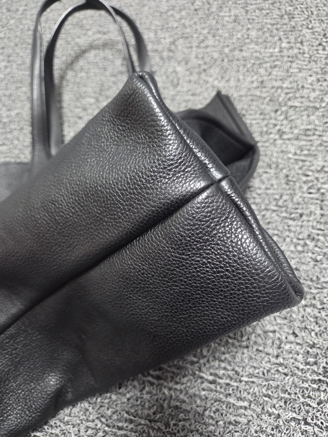 페라가모 맥시 간치오 토트백 상품이미지5