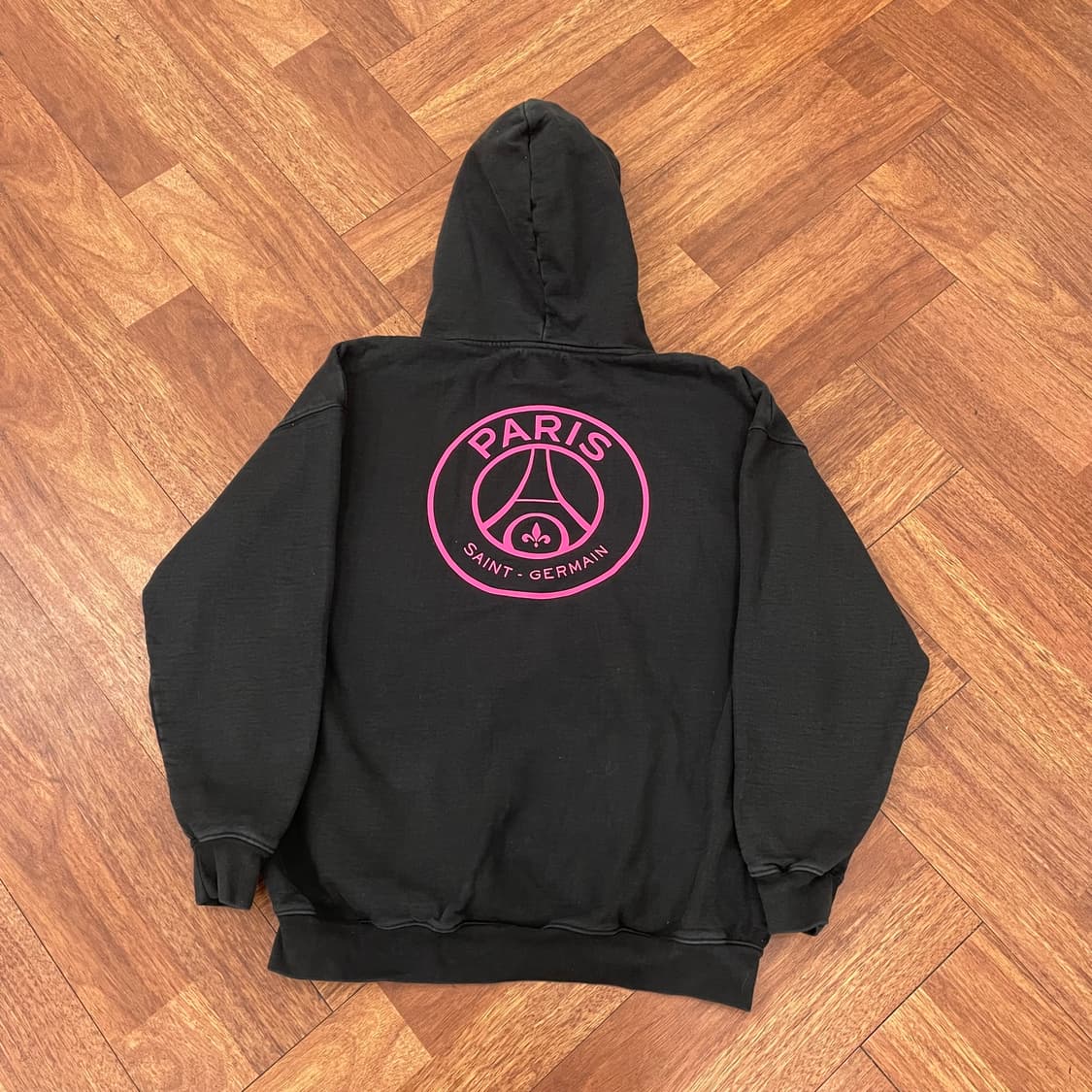 오버더피치 x 파리생제르망 후드티 상품이미지2