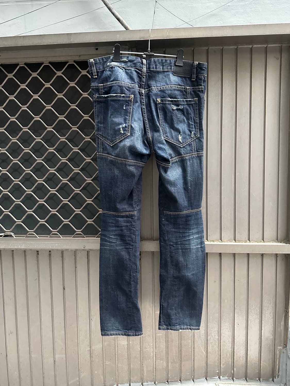 Dsquared2 denim destroyed jeans  상품이미지4