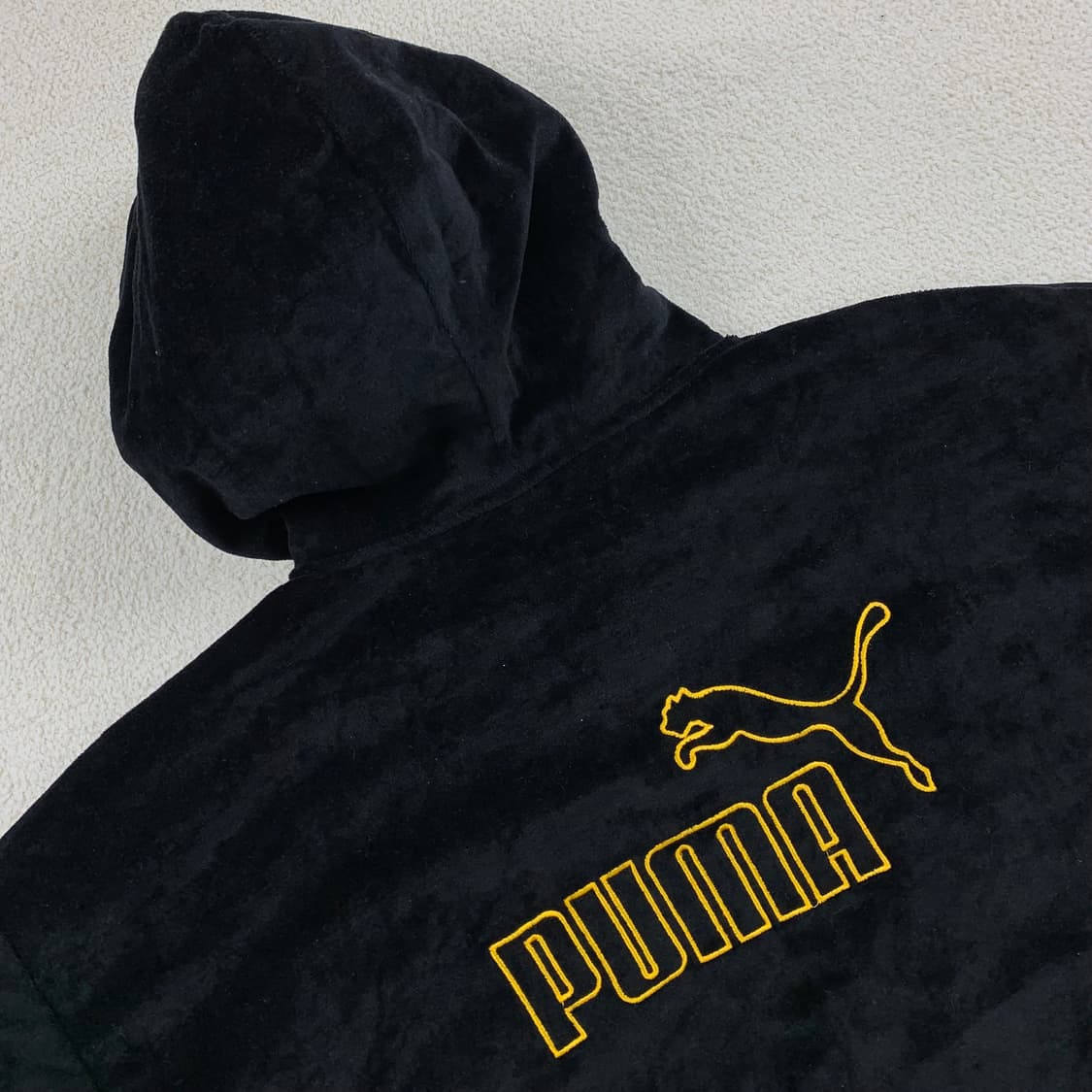 90‘s 푸마 빅로고 블랙 벨벳 봄버 자켓 상품이미지4