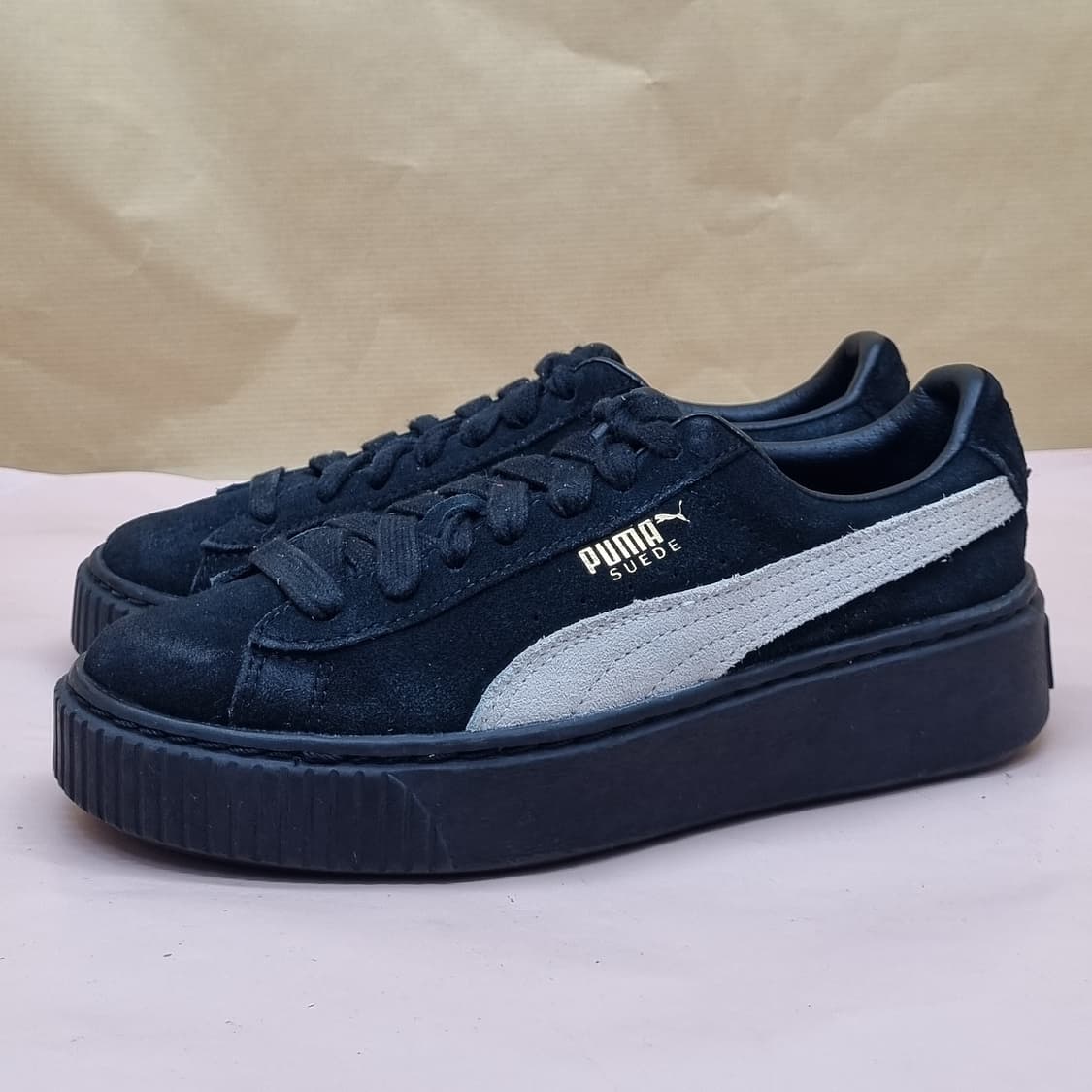 푸마 스웨이드 플랫폼 스니커즈 220 상품이미지1