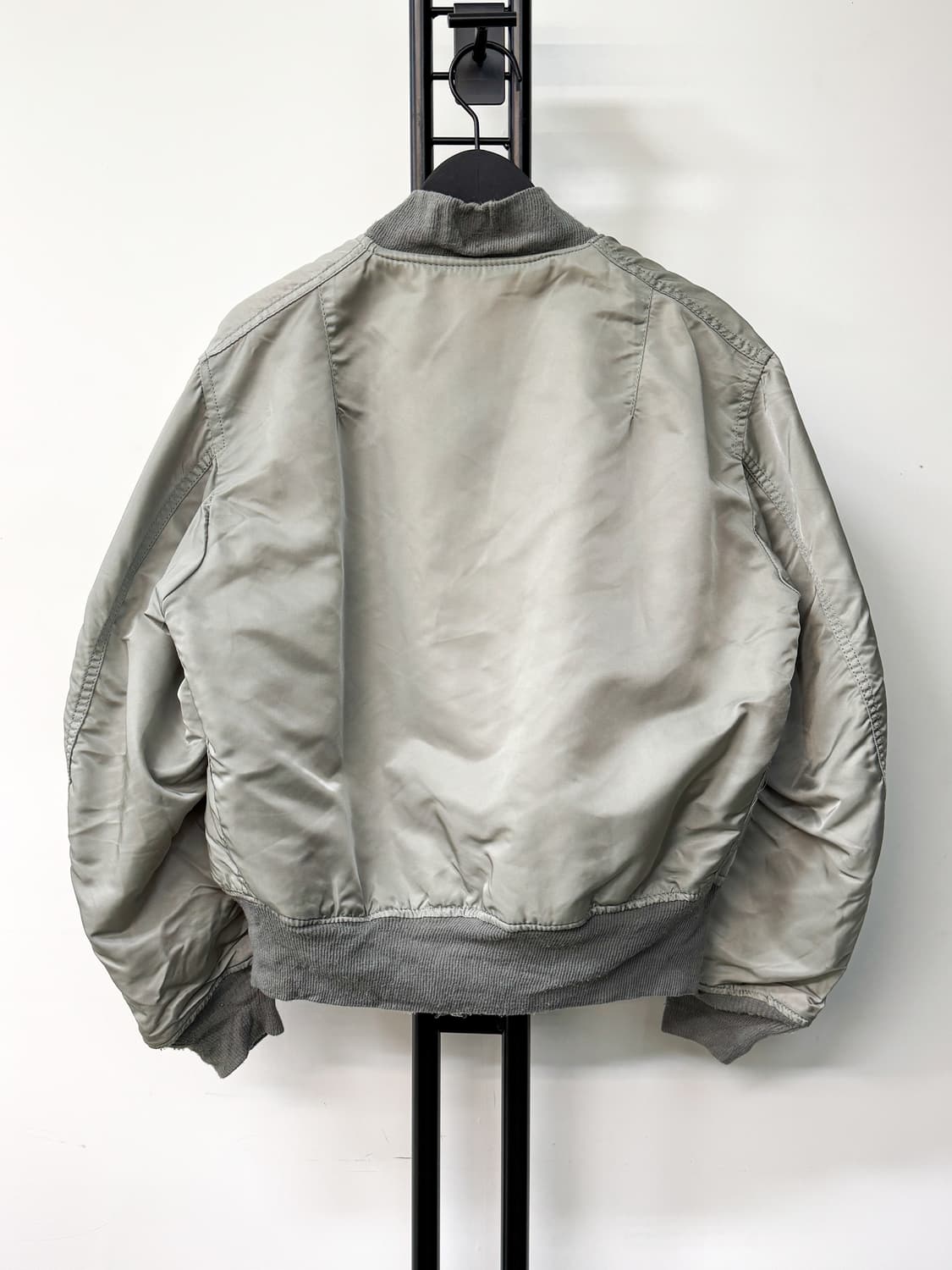 알파인더스트리 U.S.A.F 타입 Ma-1 자켓 상품이미지3