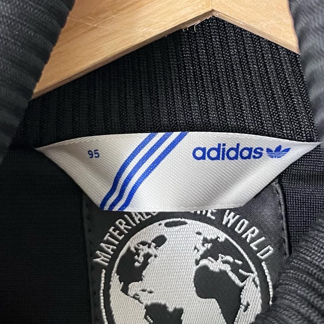 아디다스 블랙 레드 로즈 백빅로고 삼선 져지 상품이미지9