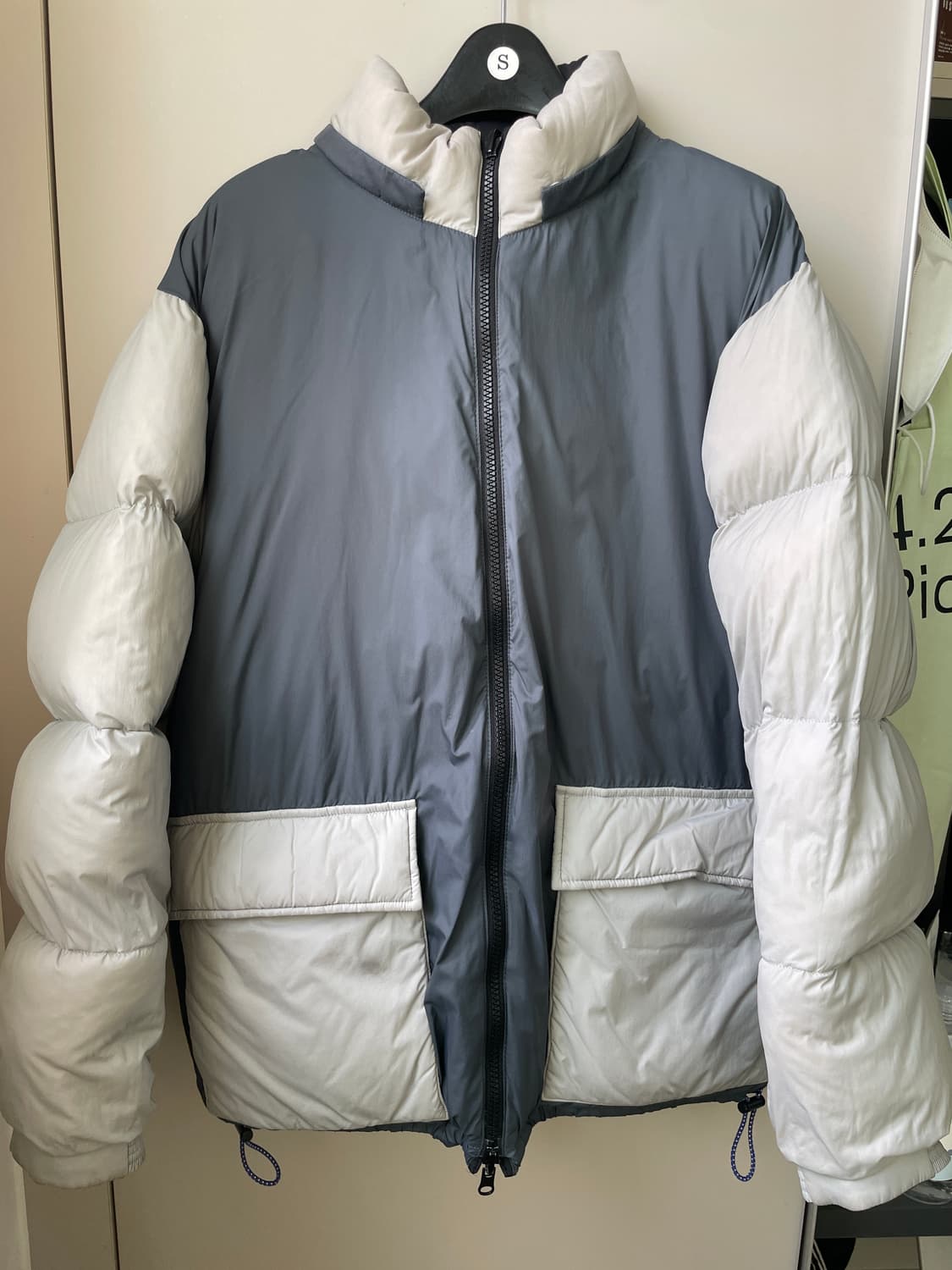 유니클로 x jw앤더슨 리버시블 다운패딩 s 상품이미지3