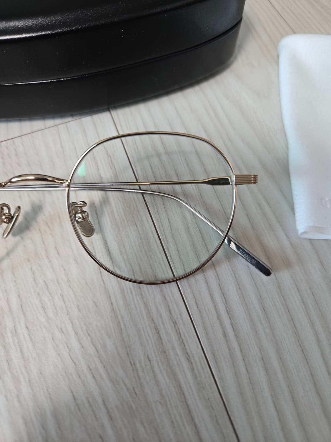 젠틀몬스터 요나 031 안경 상품이미지4