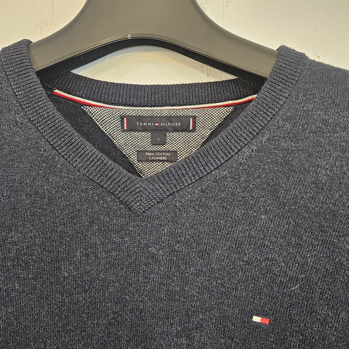 타미힐피거 V넥 캐시미어 니트 네이비 S 실측 100 상품이미지2