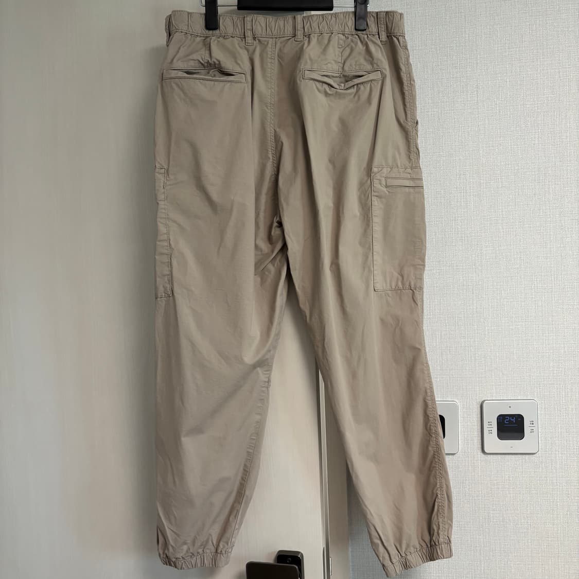 유니클로 베이지 조거팬츠 상품이미지2