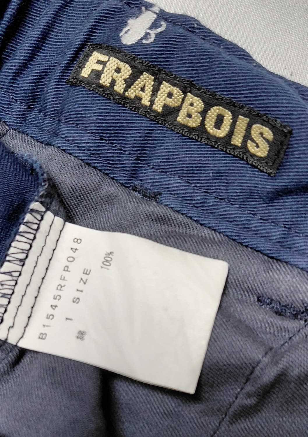 [28~30]FRAPBOIS 고래 자수 크롭 밴딩 팬츠 (8~9부 기장) 상품이미지6