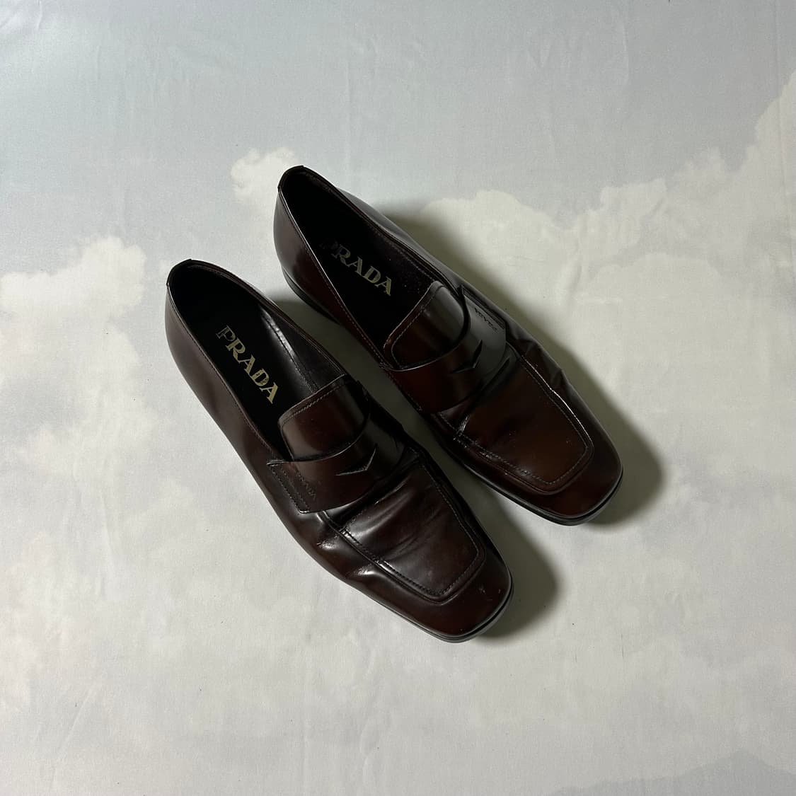 Prada semi square toe loafers 상품이미지2