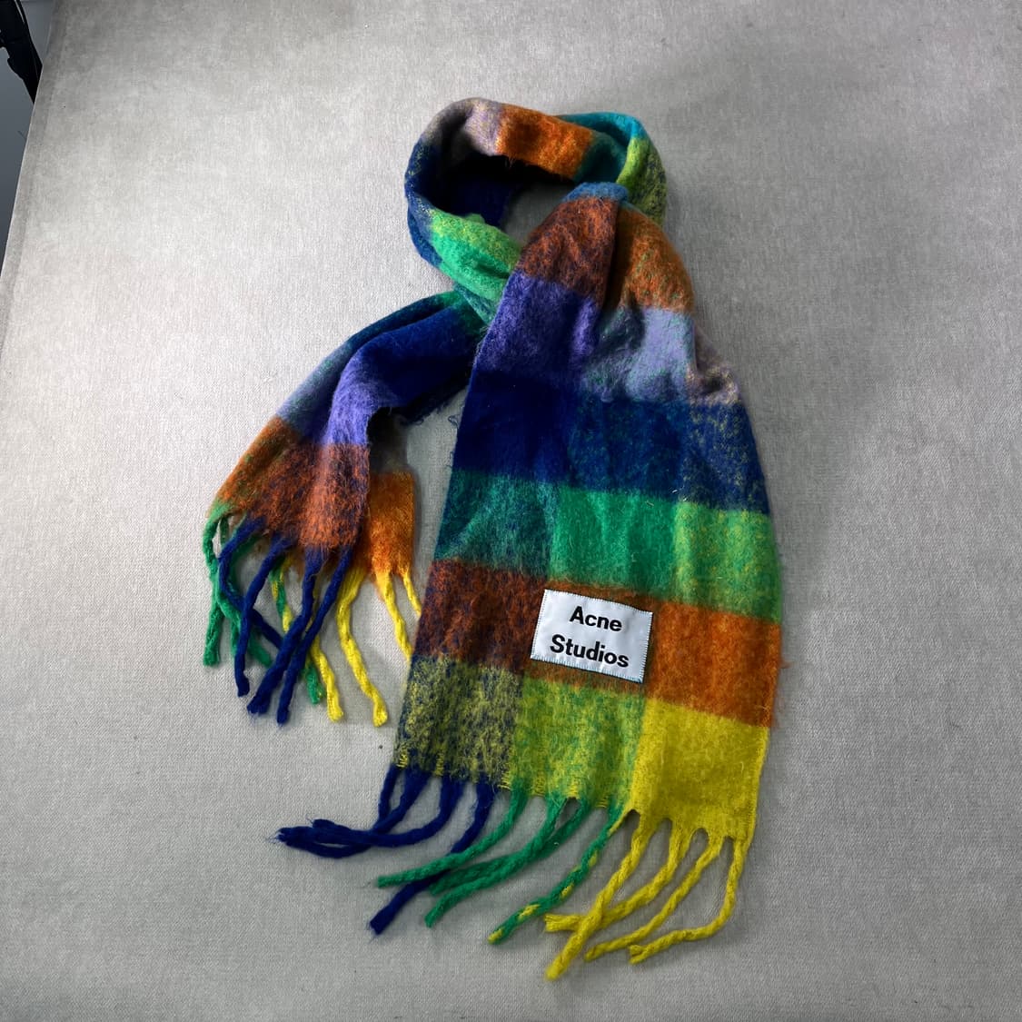 아크네스듀디오 모헤어 머플러 상품이미지1