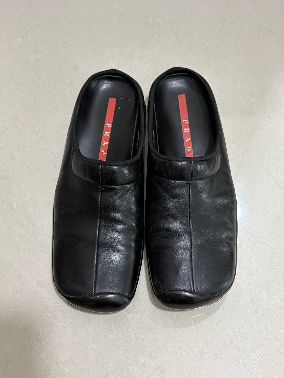 프라다 빈티지 레더 슬립온 로퍼 상품이미지2
