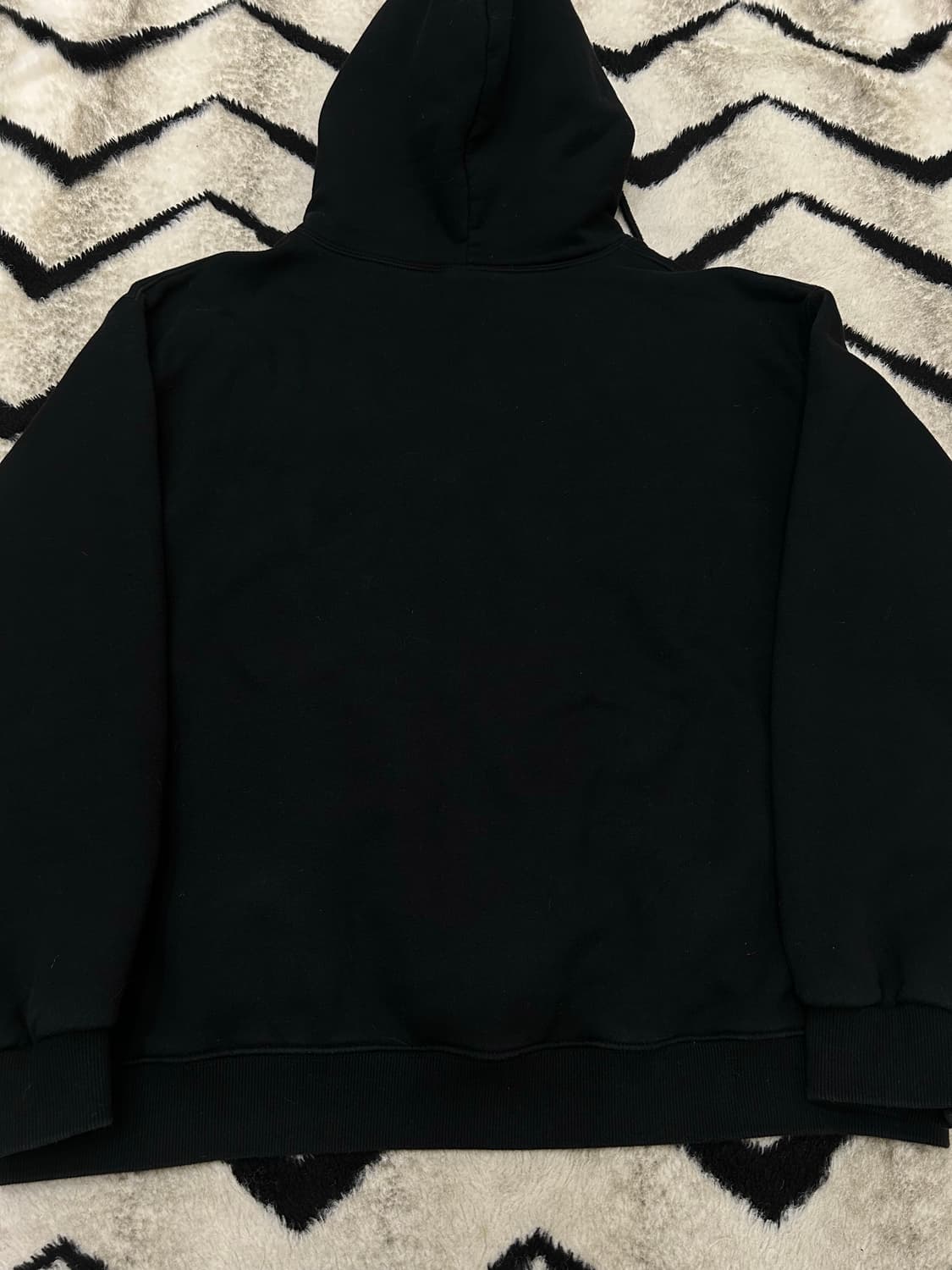 [L]꼼파뇨 Cake Cat 오버핏 후드/블랙/기모 상품이미지5