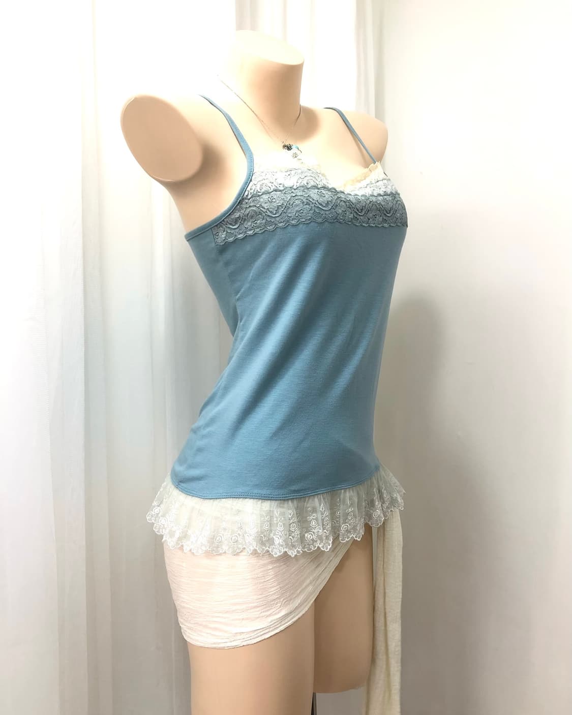 sky blue lace trim sleeveless 상품이미지2