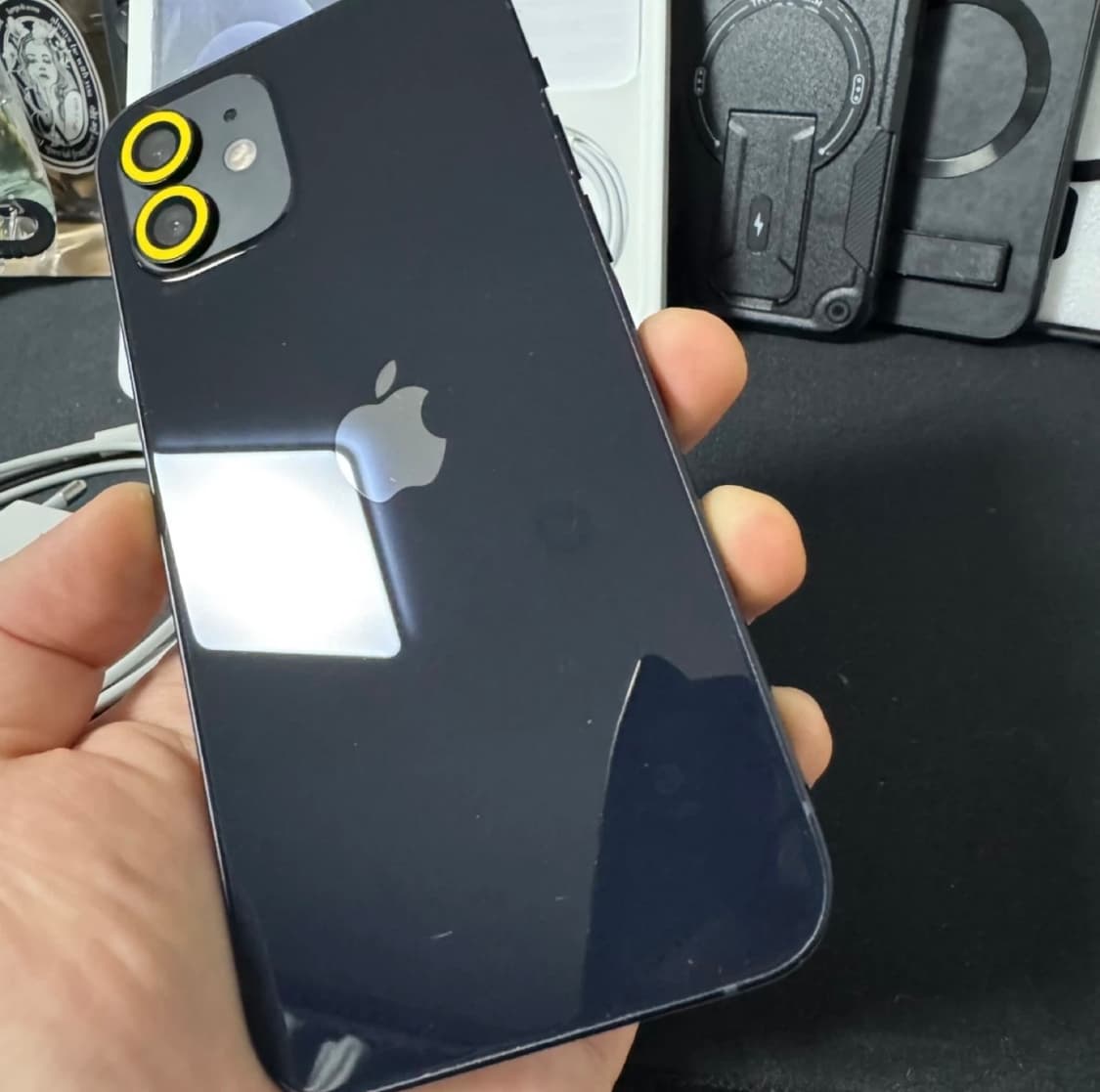 아이폰12 블랙64gb A급 풀박스 이어폰/배터리/충전기/케이스 상품이미지7