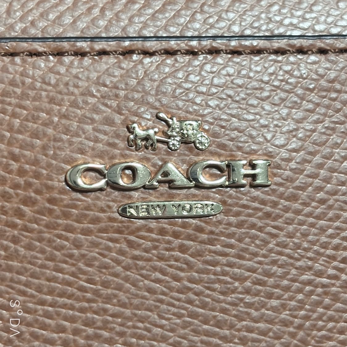 코치 브라운 레더 지퍼 장지갑 상품이미지8