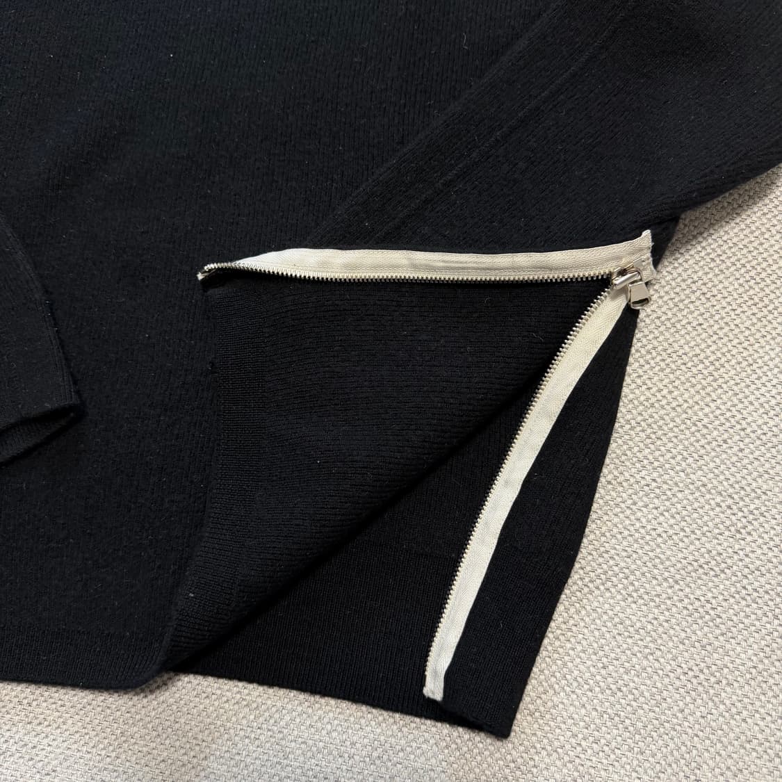 솔리드옴므 라운드 니트 상품이미지3