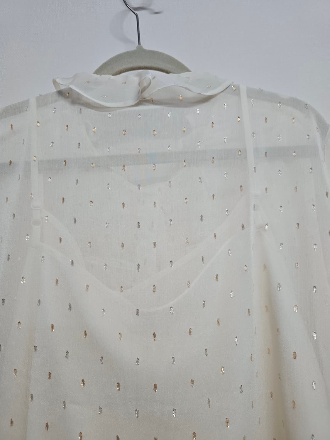 아뜰리에마졸리  프릴 블라우스 100 상품이미지6