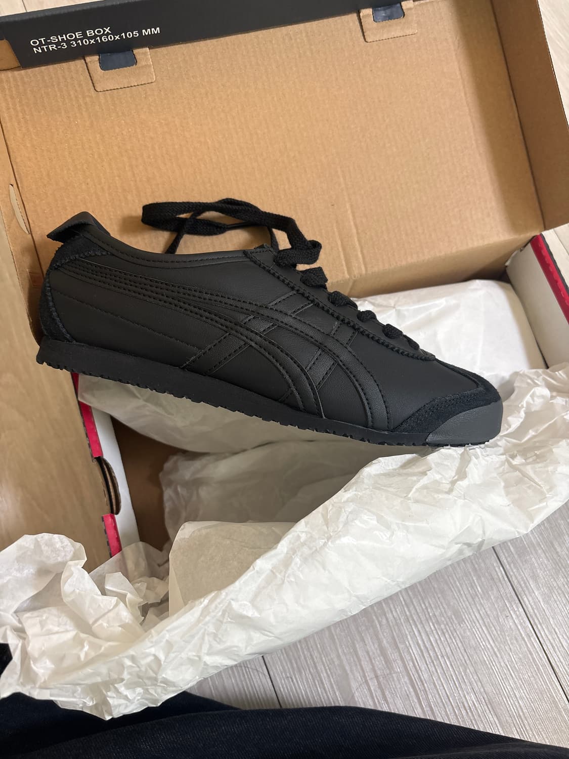 오니츠카타이거 멕시코66 240 블랙 상품이미지1