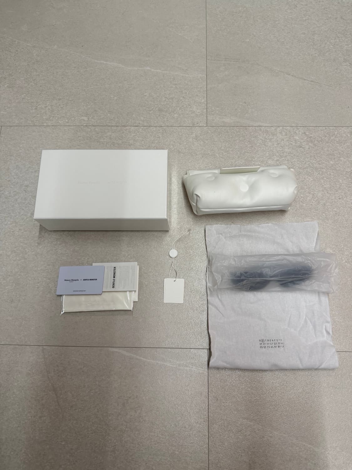 젠틀 몬스터 x 메종 마르지엘라 MM005 블랙 상품이미지2