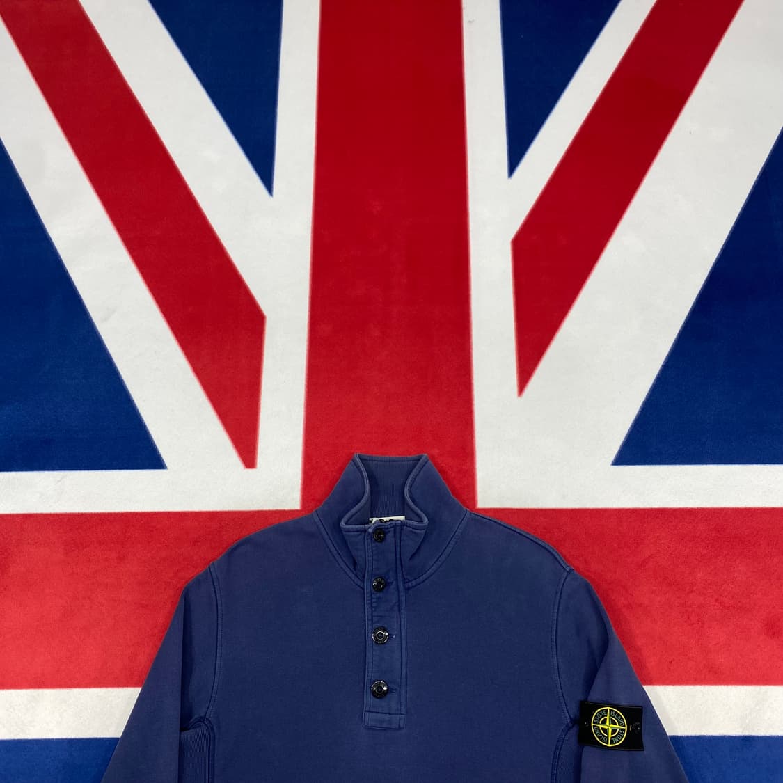 스톤아일랜드 버튼 반집업 맨투맨 M  상품이미지2