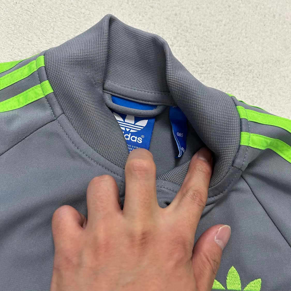 Adidas Superstar gray neon jersey 상품이미지6