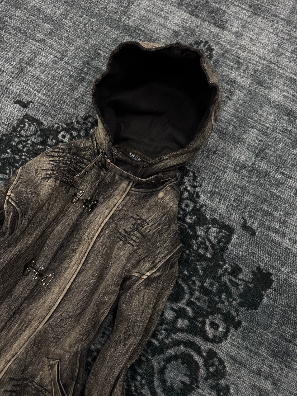 In the attic grunge dirty washing hood j 상품이미지3