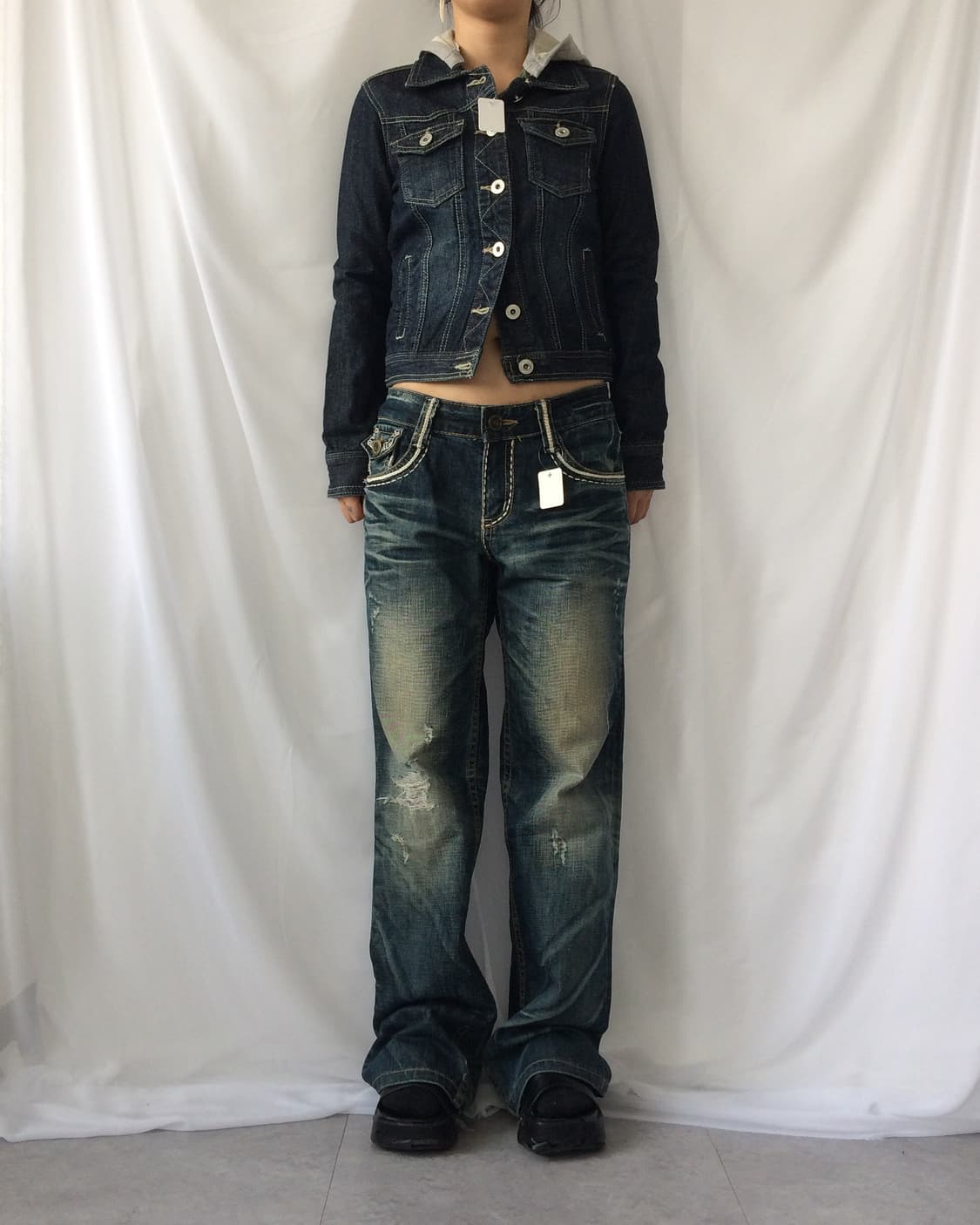 Hood layered stitch point denim jacket 상품이미지1