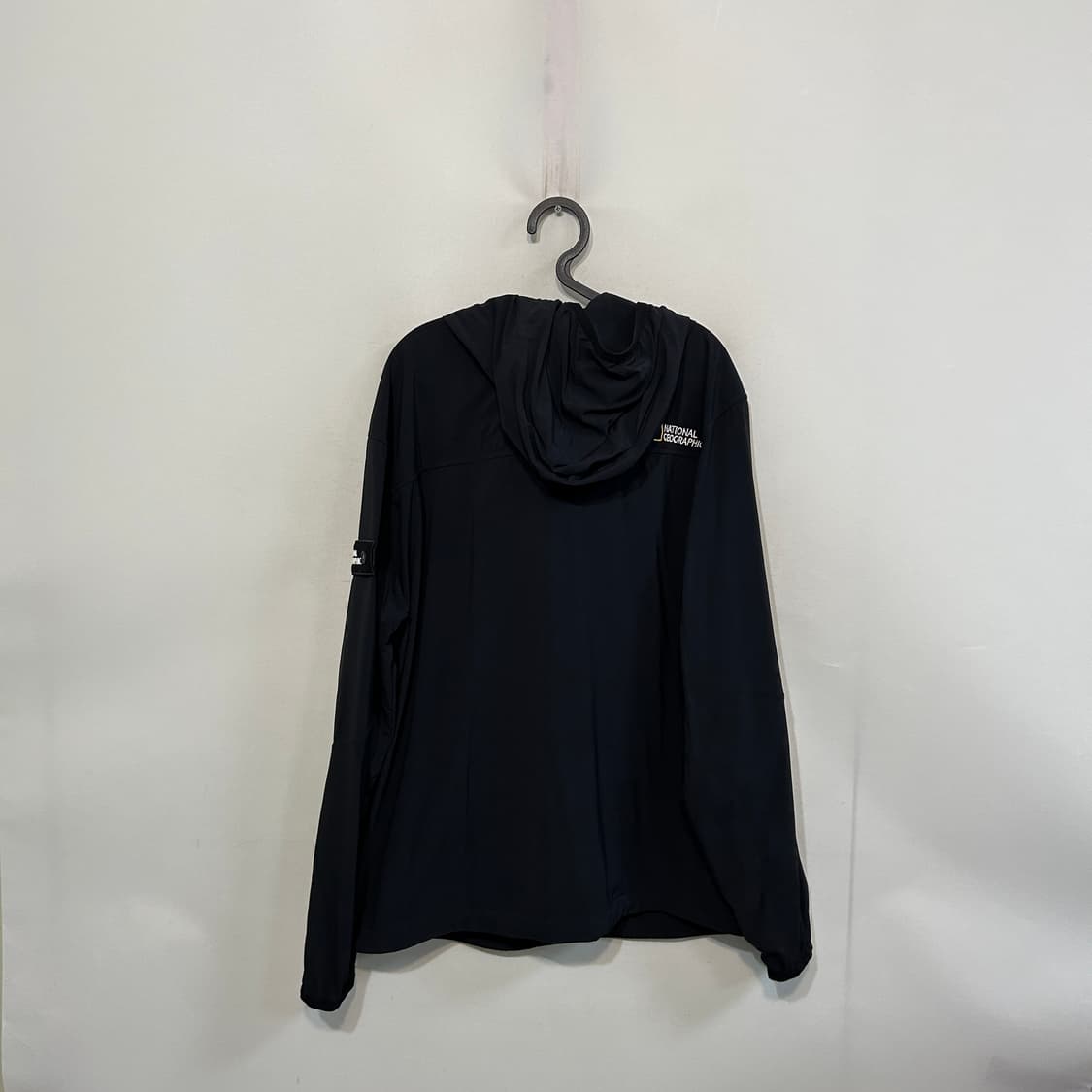 내셔널지오그래픽 남성 바람막이 아노락 105 블랙 상품이미지3