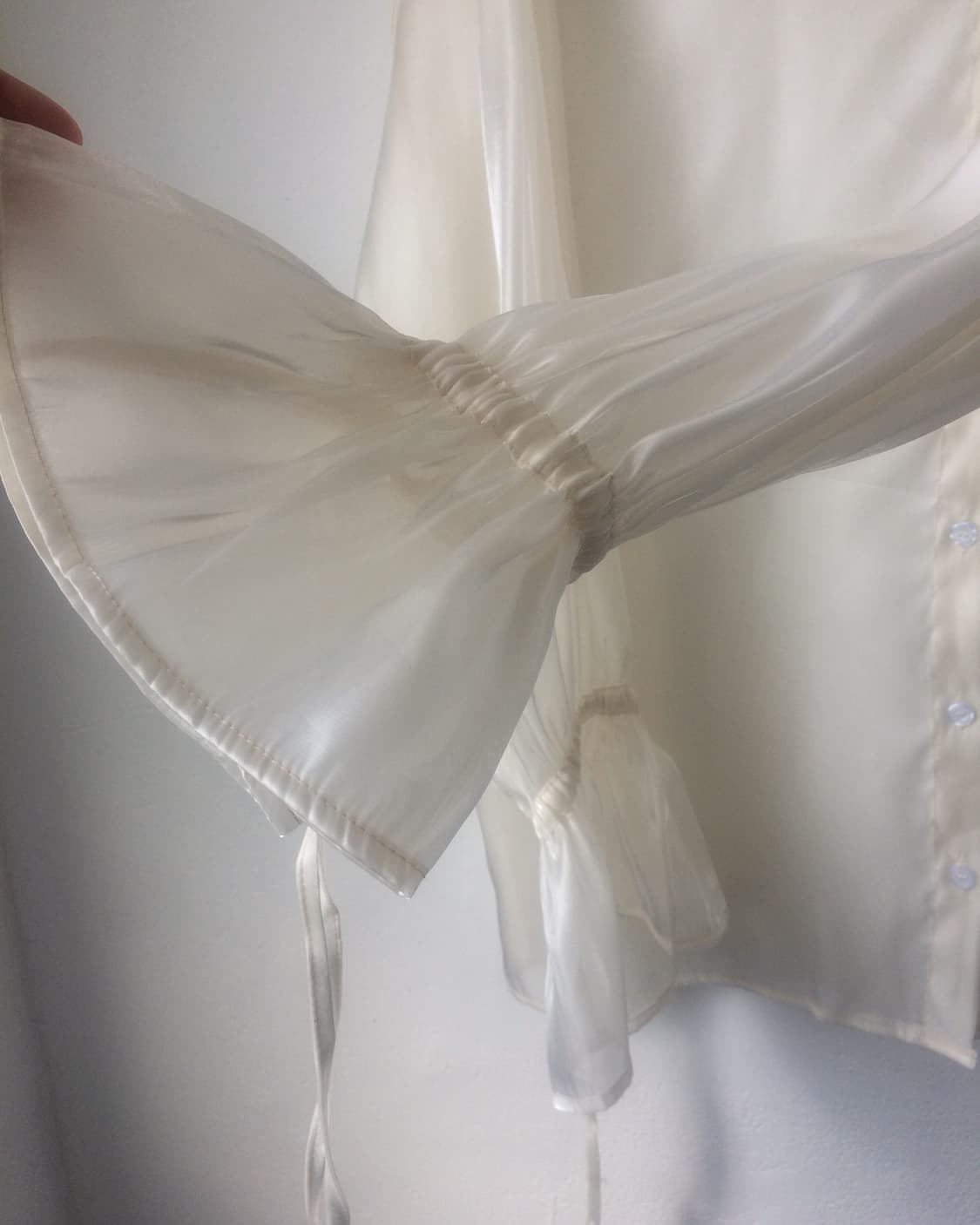 Glossy see through shirt 상품이미지5