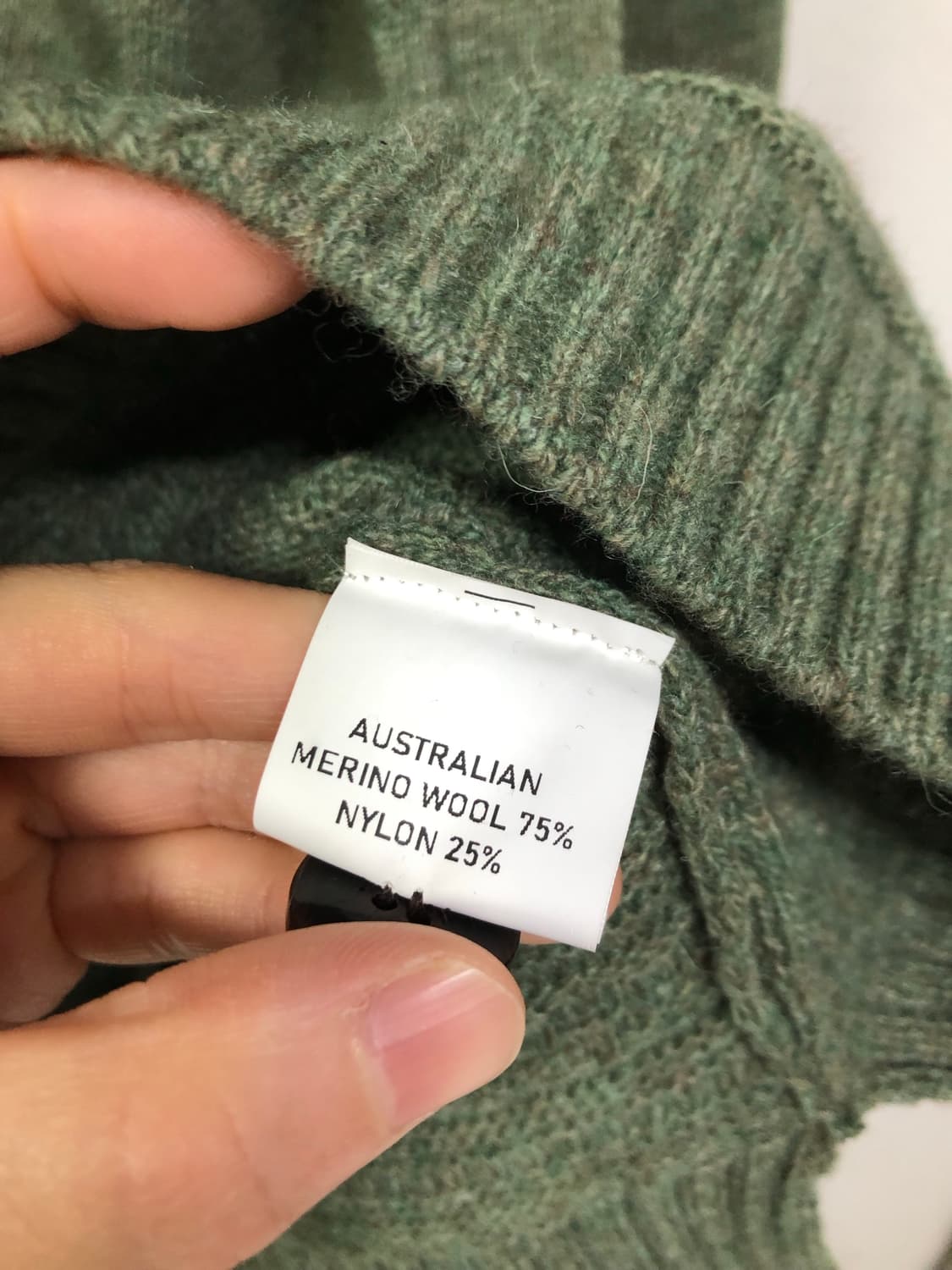 어나더오피스 남성 메리노 울혼방 엘보우패치 라운드넥 가디건 _ 그린 상품이미지9