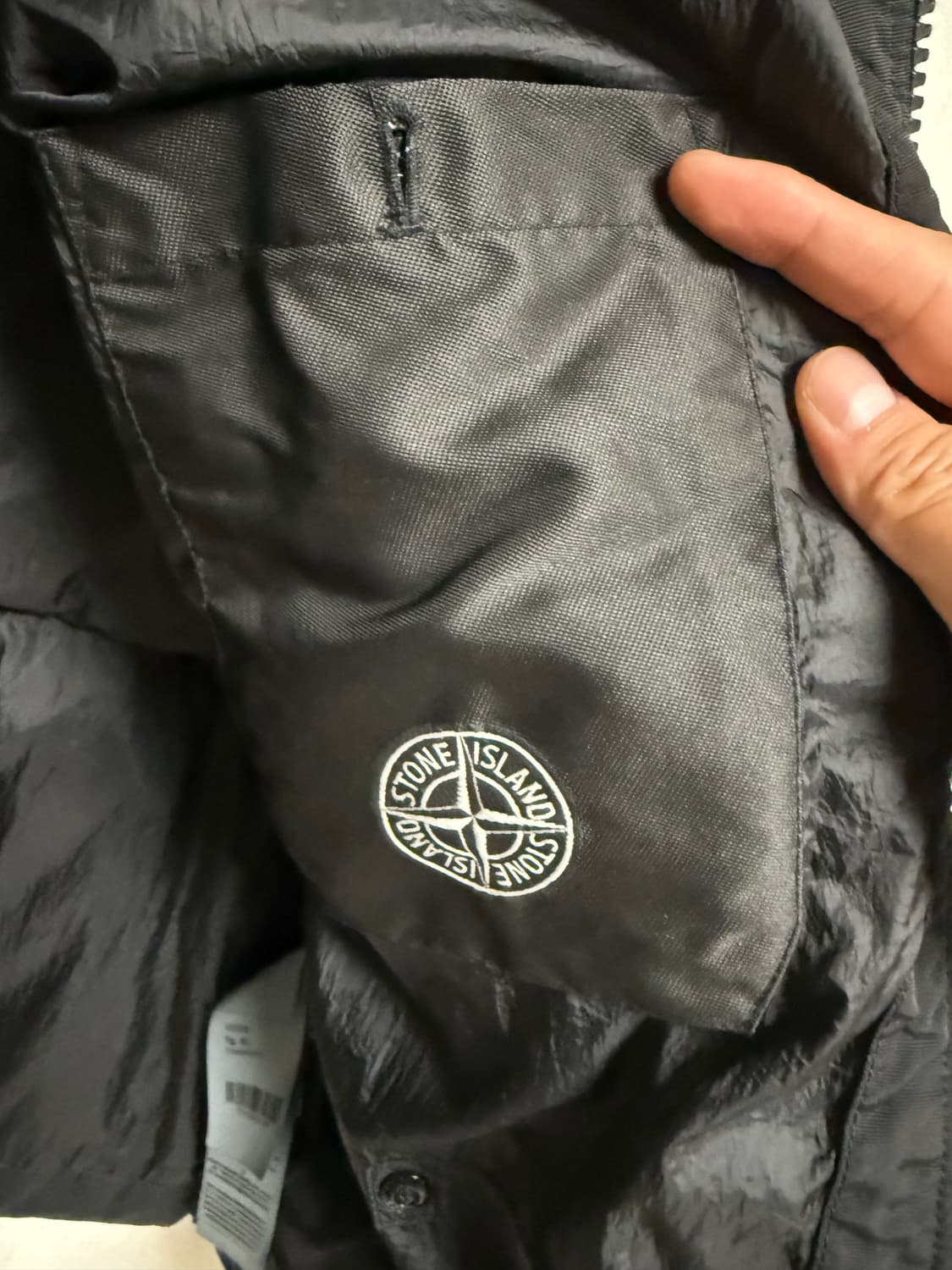 스톤아일랜드 20fw 크랭클립스 후드패딩 상품이미지4