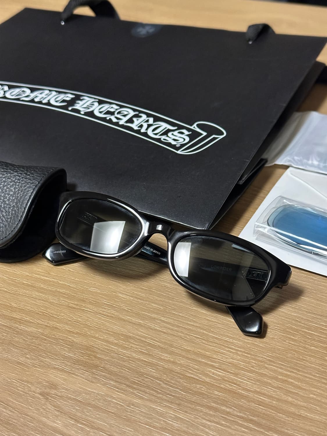 크롬하츠 로우라이더 52 유광 블랙 블루렌즈 상품이미지1